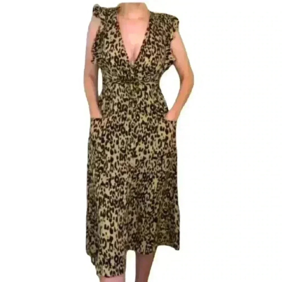 MEDIUM LEOPARD CHEETAH DRESS WITH FLUTTER SLEEVES - Picture 3 of 13